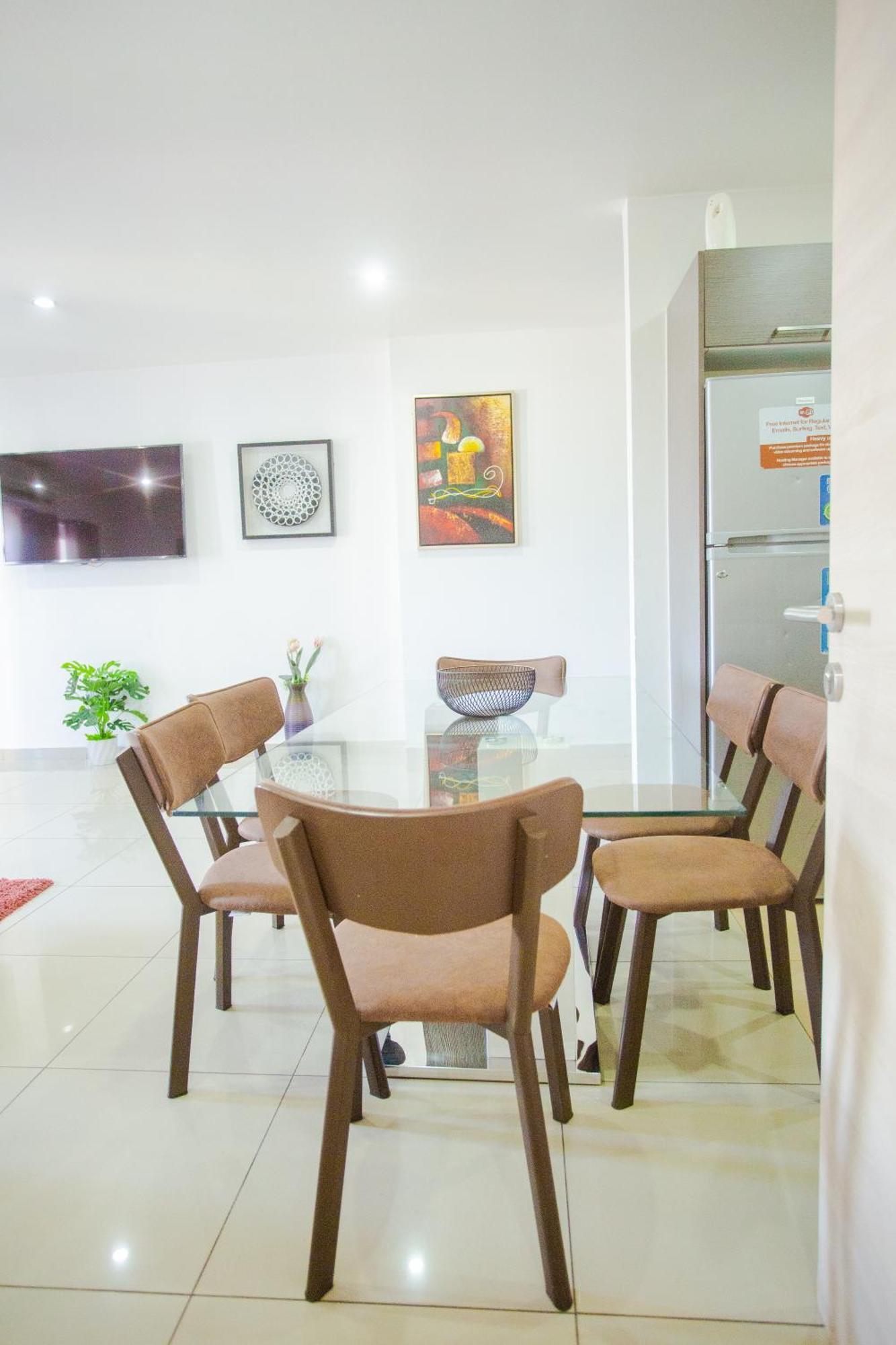 Accra Luxury Apartments At The Gallery Exterior photo