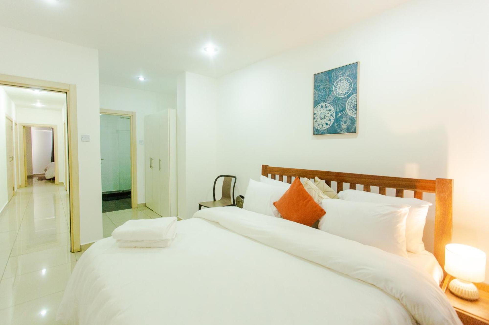 Accra Luxury Apartments At The Gallery Exterior photo